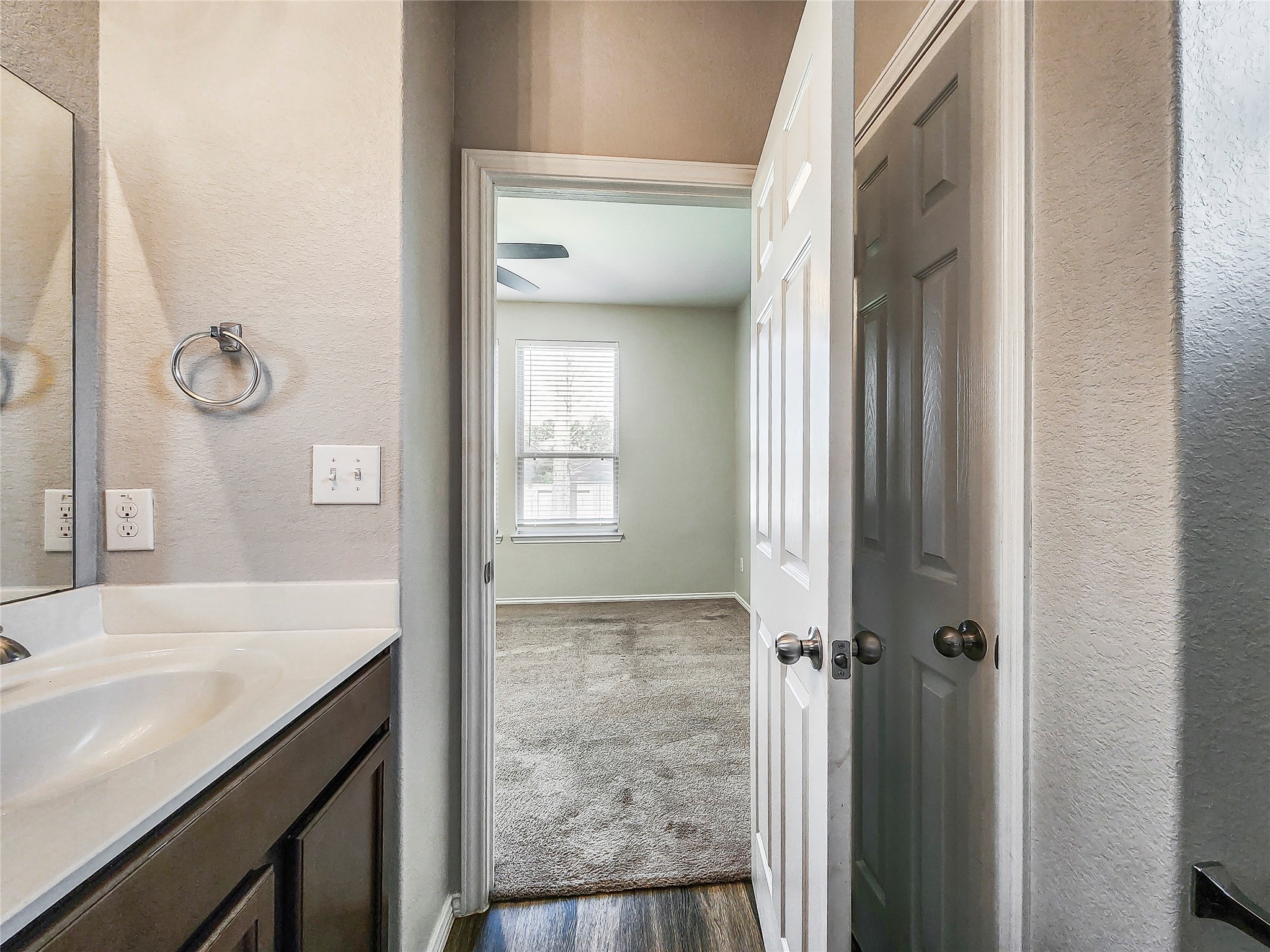 4229 Amber Ruse Drive Conroe, TX 77304 - Photo 8 of 17