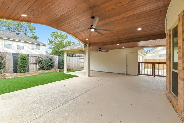 $2,900 | 7619 Limber Bough Drive, Humble, TX 77346