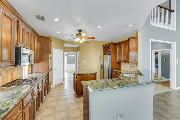 $2,900 | 7619 Limber Bough Drive, Humble, TX 77346