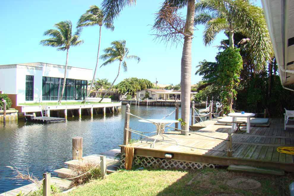 681 Northeast 29th Place Boca Raton, FL 33431 - Photo 2 of 8 2