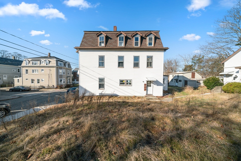 482 Snell Street Fall River, MA 02721 - Photo 3 of 42