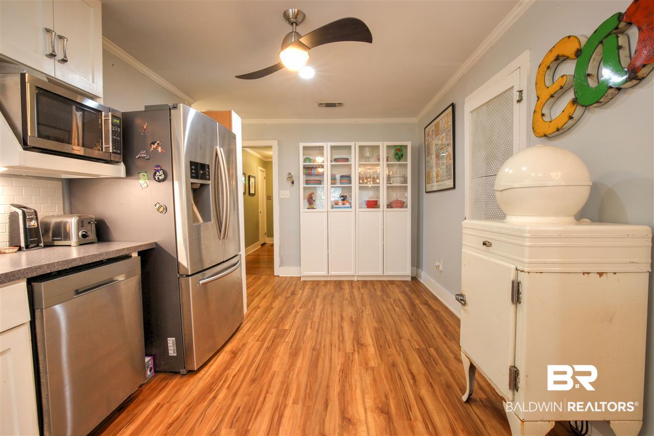 206 Orange Avenue Fairhope, AL 36532 - Photo 15 of 32