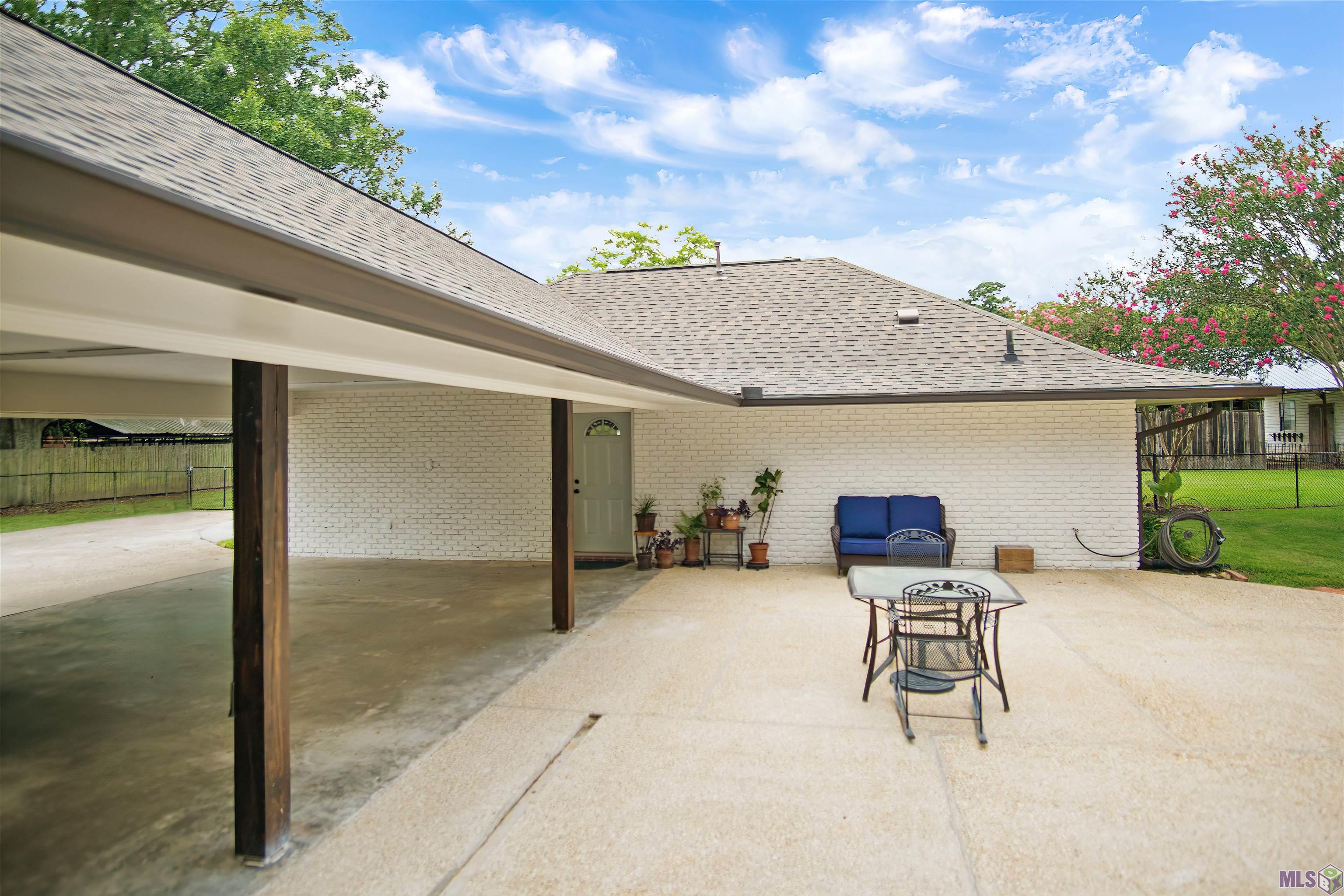 15311 Henderson Bayou Road Prairieville, LA 70769 - Photo 22 of 39 Gallery Image 22