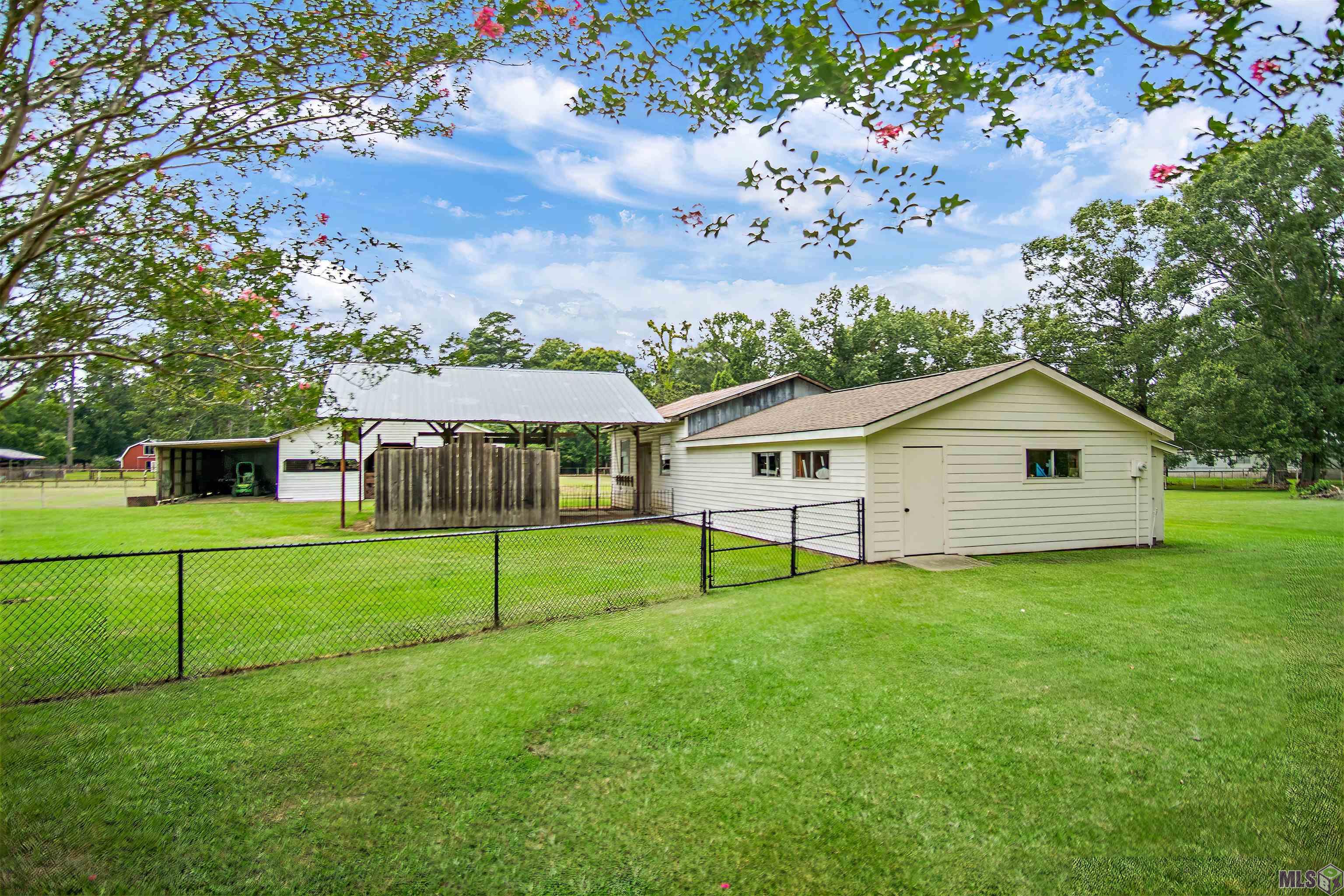 15311 Henderson Bayou Road Prairieville, LA 70769 - Photo 25 of 39 Gallery Image 25