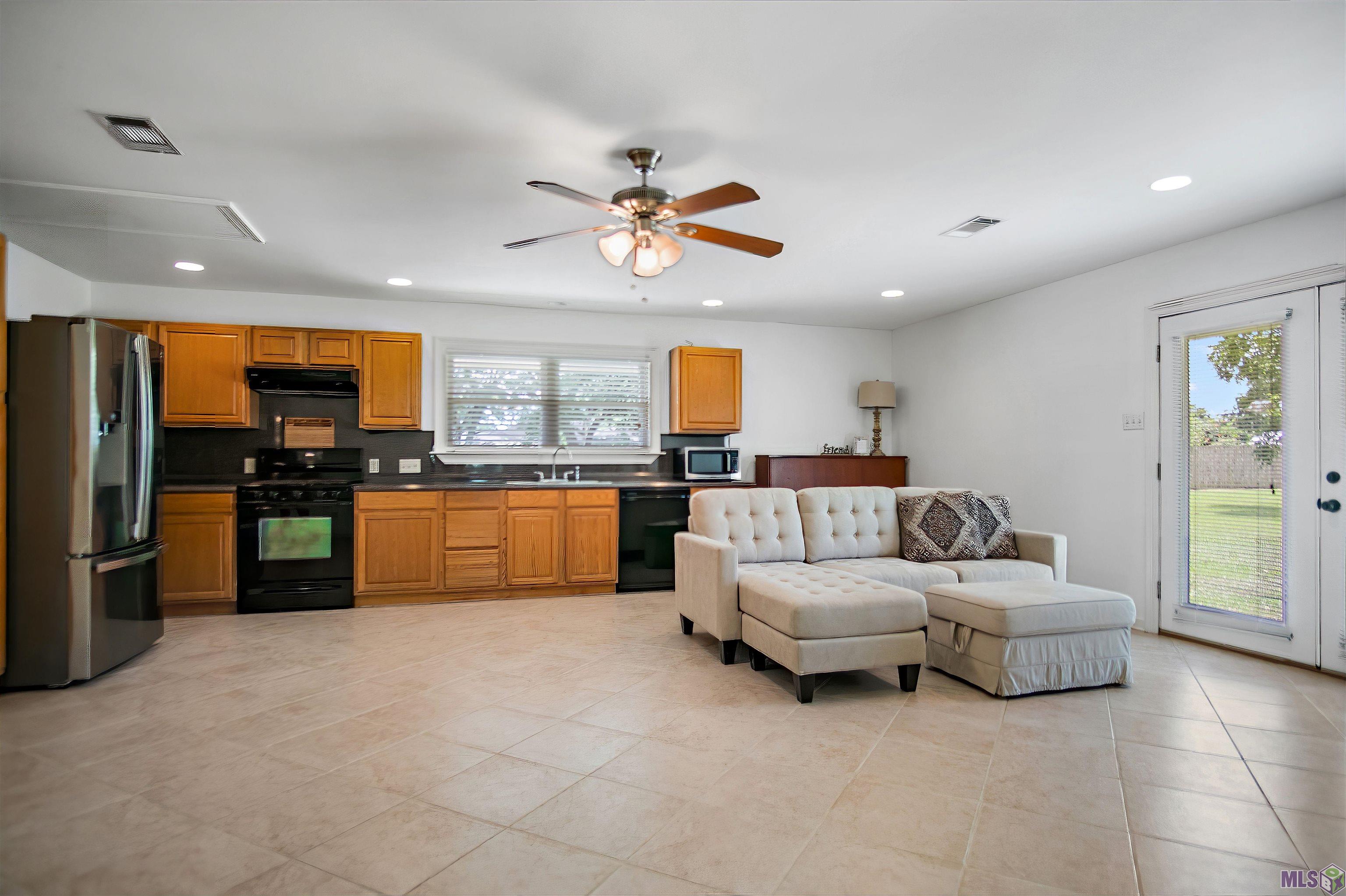 15311 Henderson Bayou Road Prairieville, LA 70769 - Photo 31 of 39 Gallery Image 31