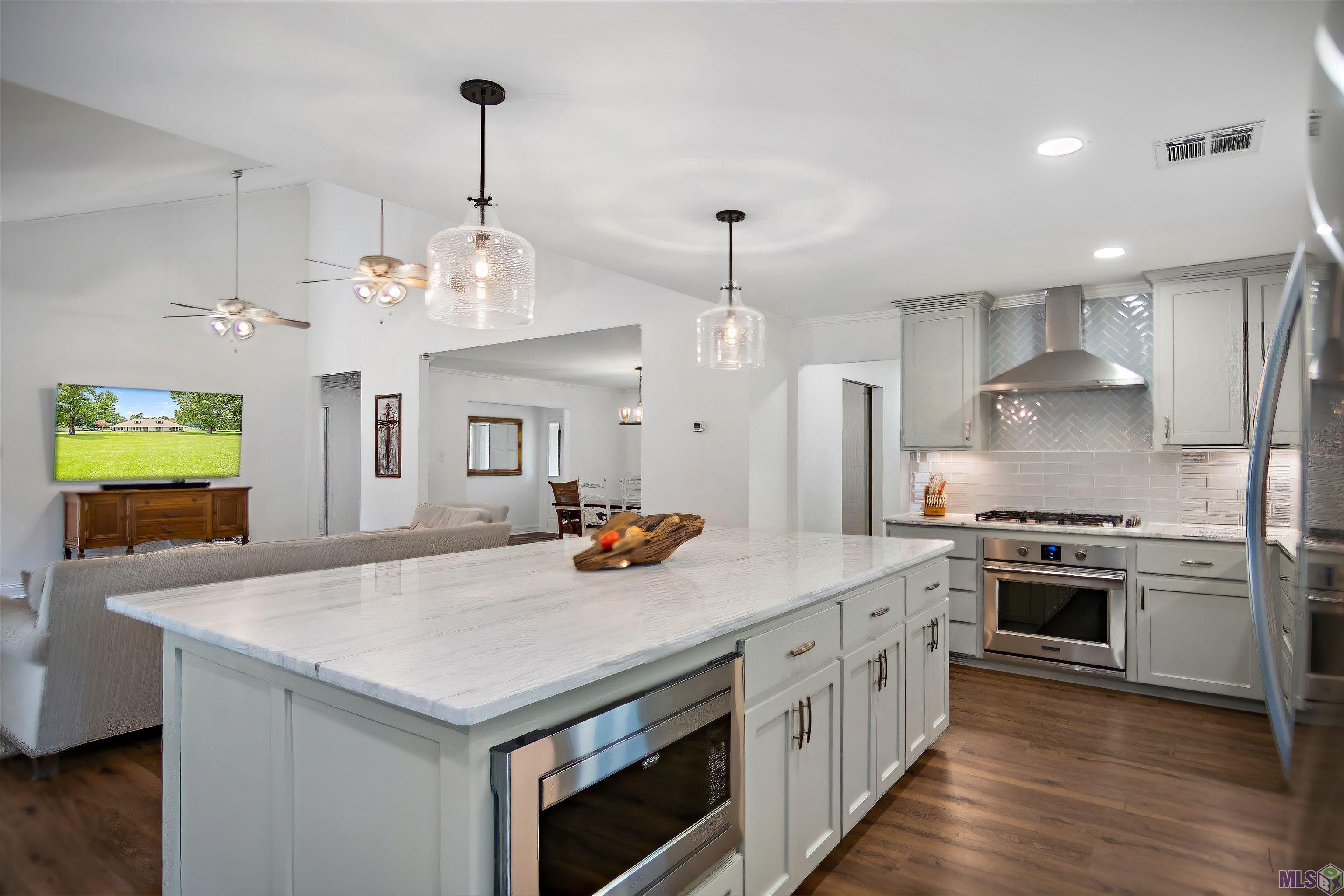 15311 Henderson Bayou Road Prairieville, LA 70769 - Photo 6 of 39 Gallery Image 6