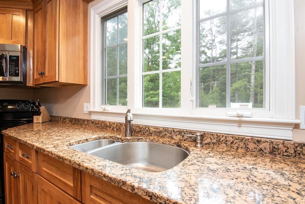 22 Clearing Farm Road Kingston, MA 02364 - Photo 6 of 37 Gallery Image 6