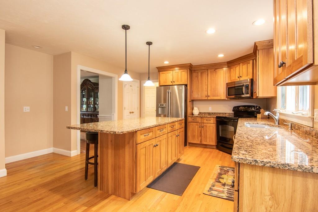 22 Clearing Farm Road Kingston, MA 02364 - Photo 7 of 37 Gallery Image 7