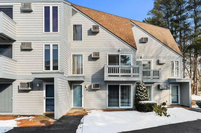$475,000 | 23 Cusack Road, Unit 15, Hampton, NH 03842