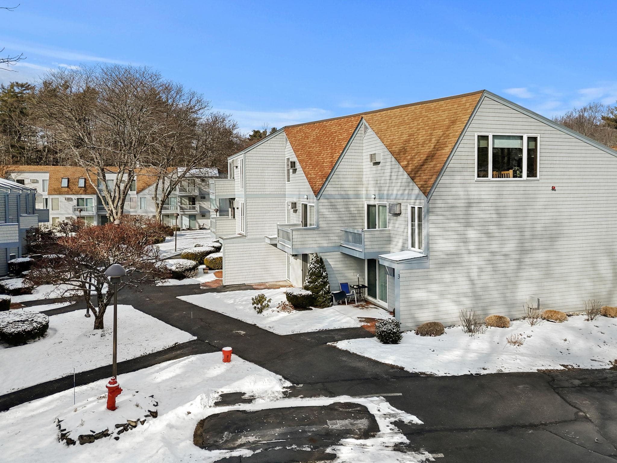 23 Cusack Road, Unit 15 Hampton, NH 03842 - Photo 2 of 38