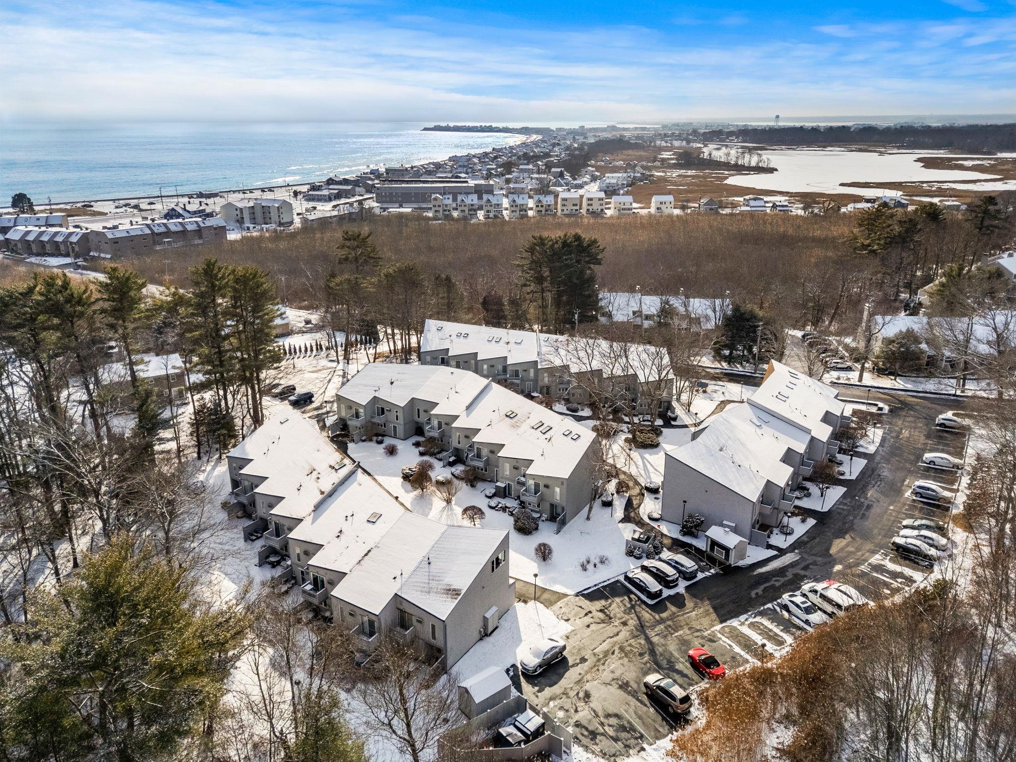 23 Cusack Road, Unit 15 Hampton, NH 03842 - Photo 3 of 38