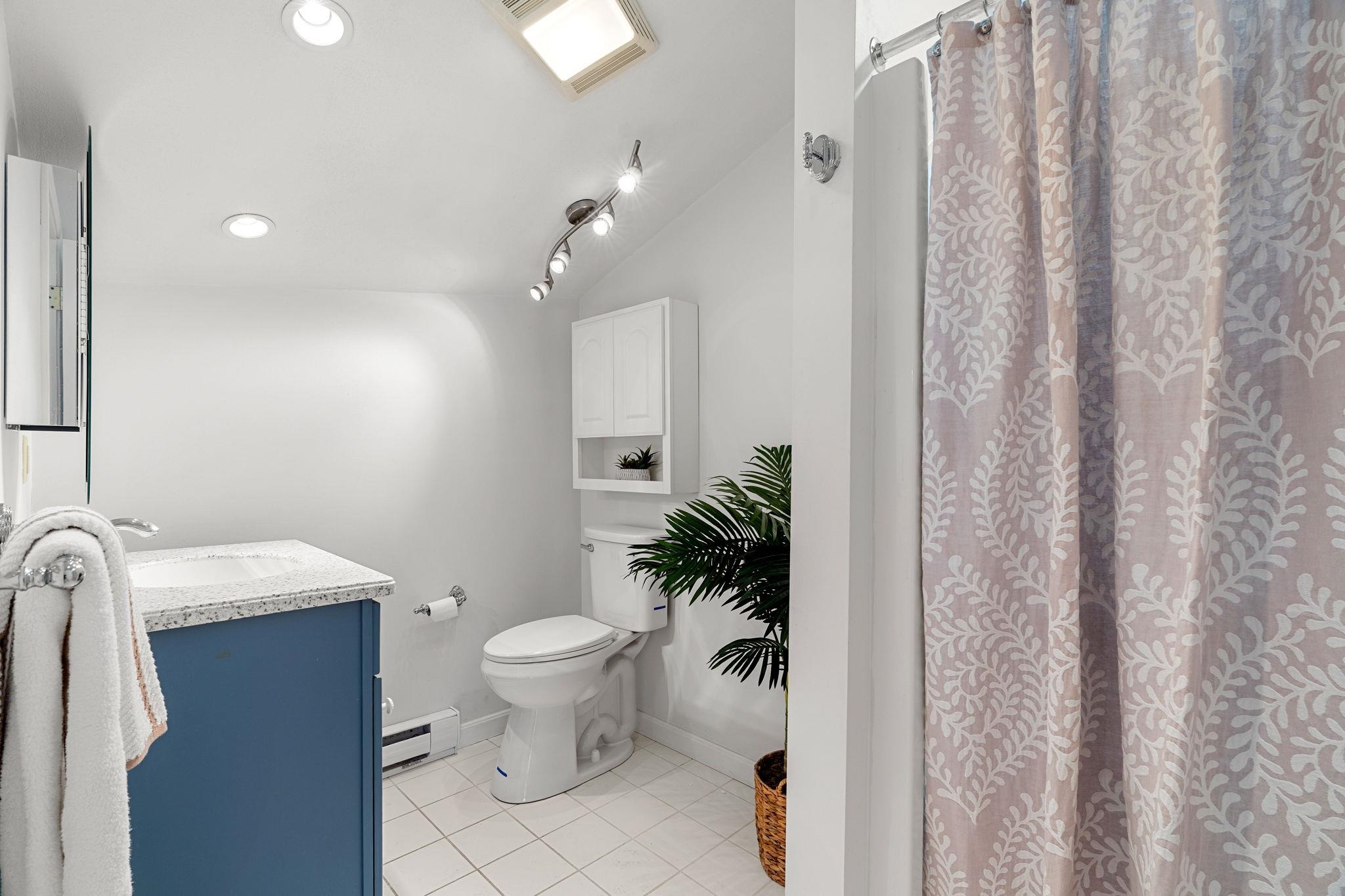 23 Cusack Road, Unit 15 Hampton, NH 03842 - Photo 33 of 38