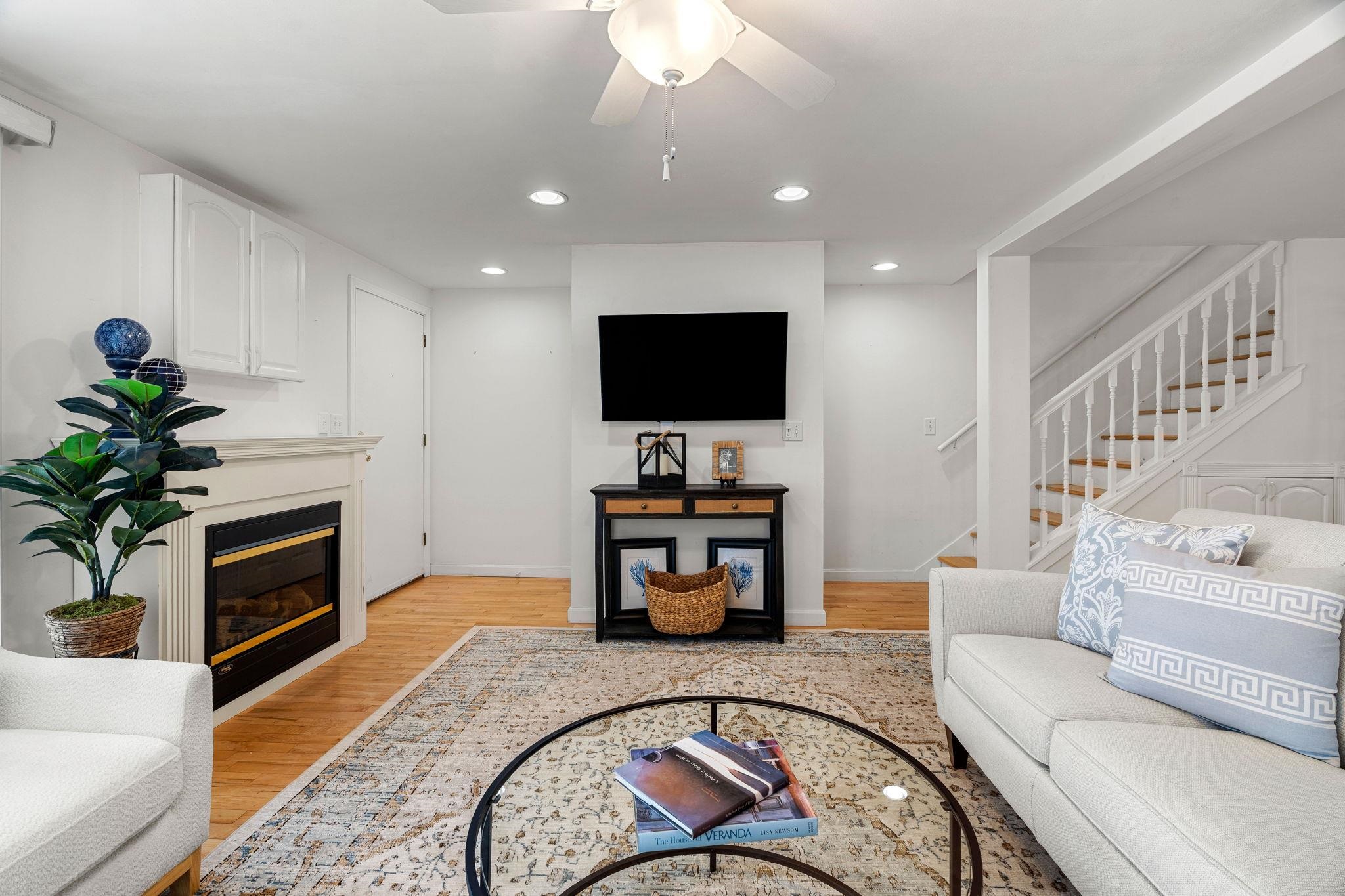 23 Cusack Road, Unit 15 Hampton, NH 03842 - Photo 5 of 38