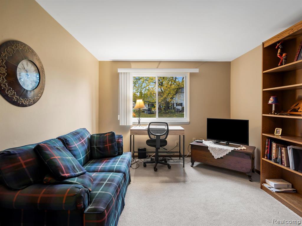 960 Dahlia Lane Rochester Hills, MI 48307 - Photo 26 of 35