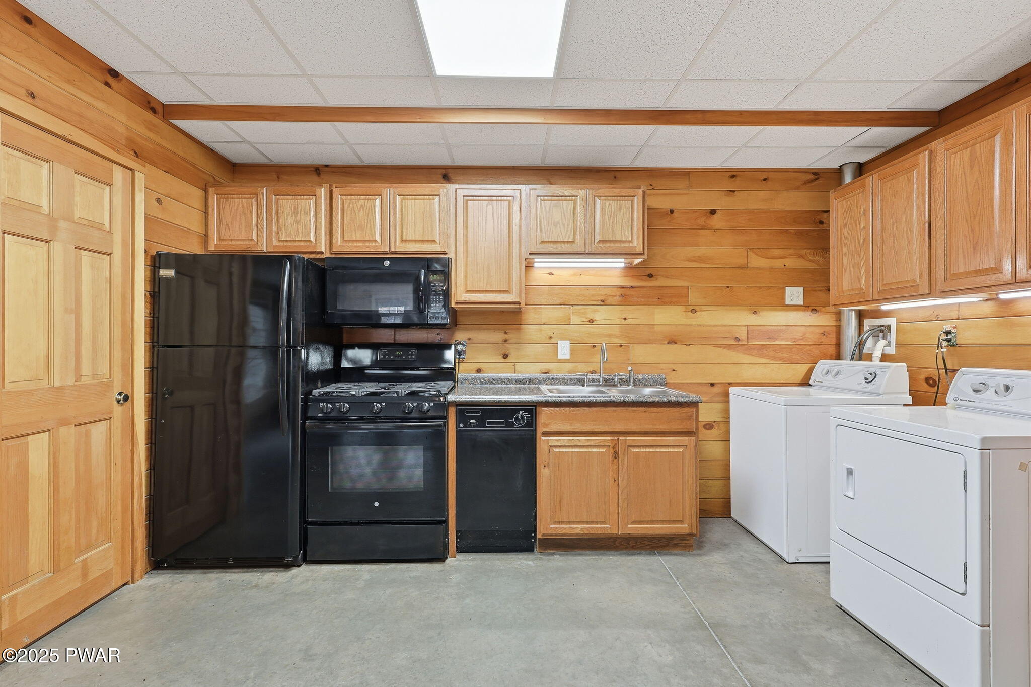 511 Towpath Road Hawley, PA 18428 - Photo 19 of 71