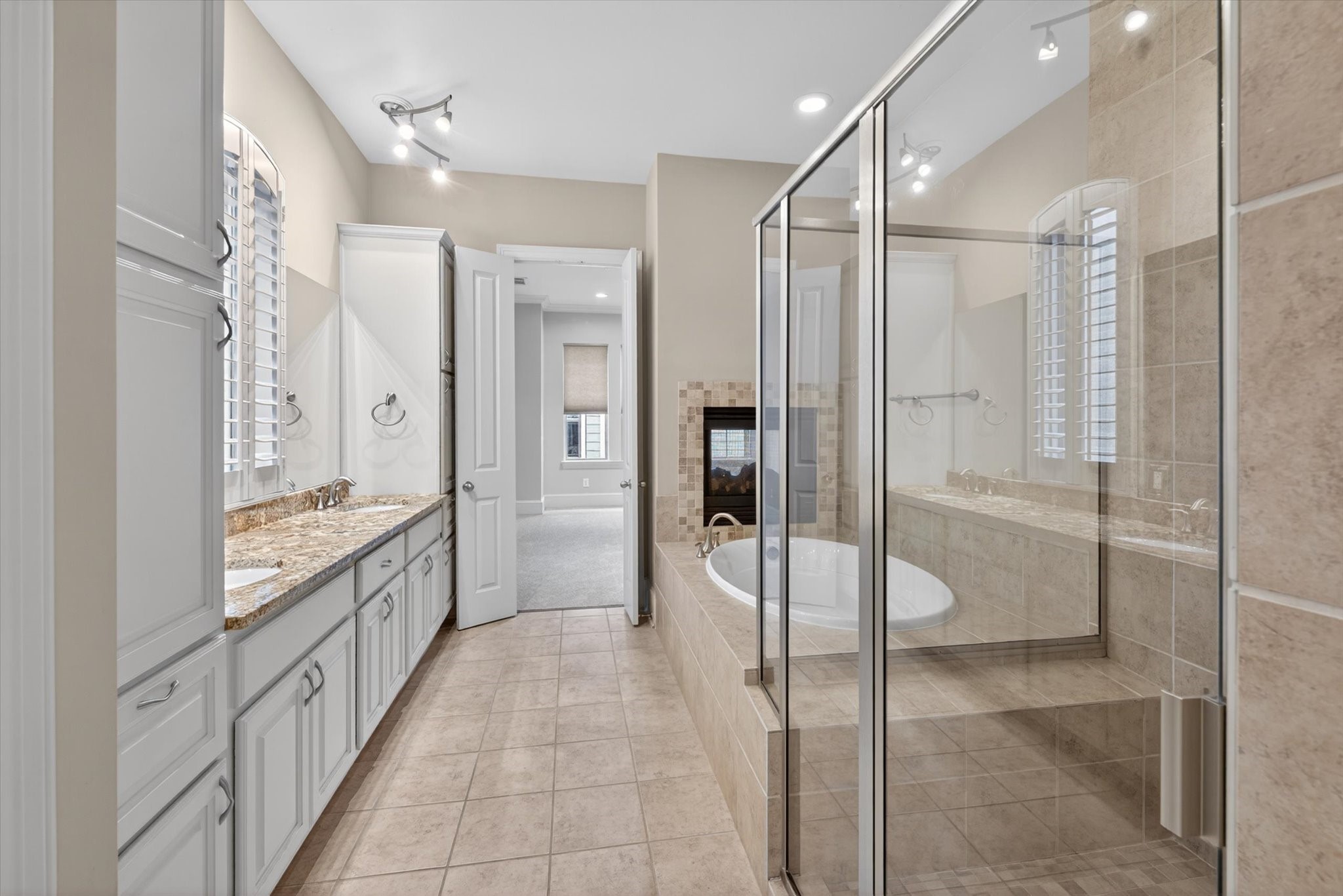 931 West 23rd Street, Unit I Houston, TX 77008 - Photo 21 of 42