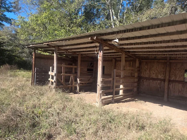 a view of an outdoor space with a window