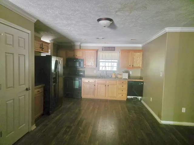 $289,000 | 633 Ira Denson Road, Coldspring, TX 77331