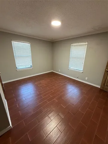 $1,875 | 813 County Road 3680, Paradise, TX 76073