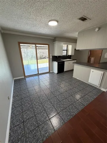 $1,875 | 813 County Road 3680, Paradise, TX 76073