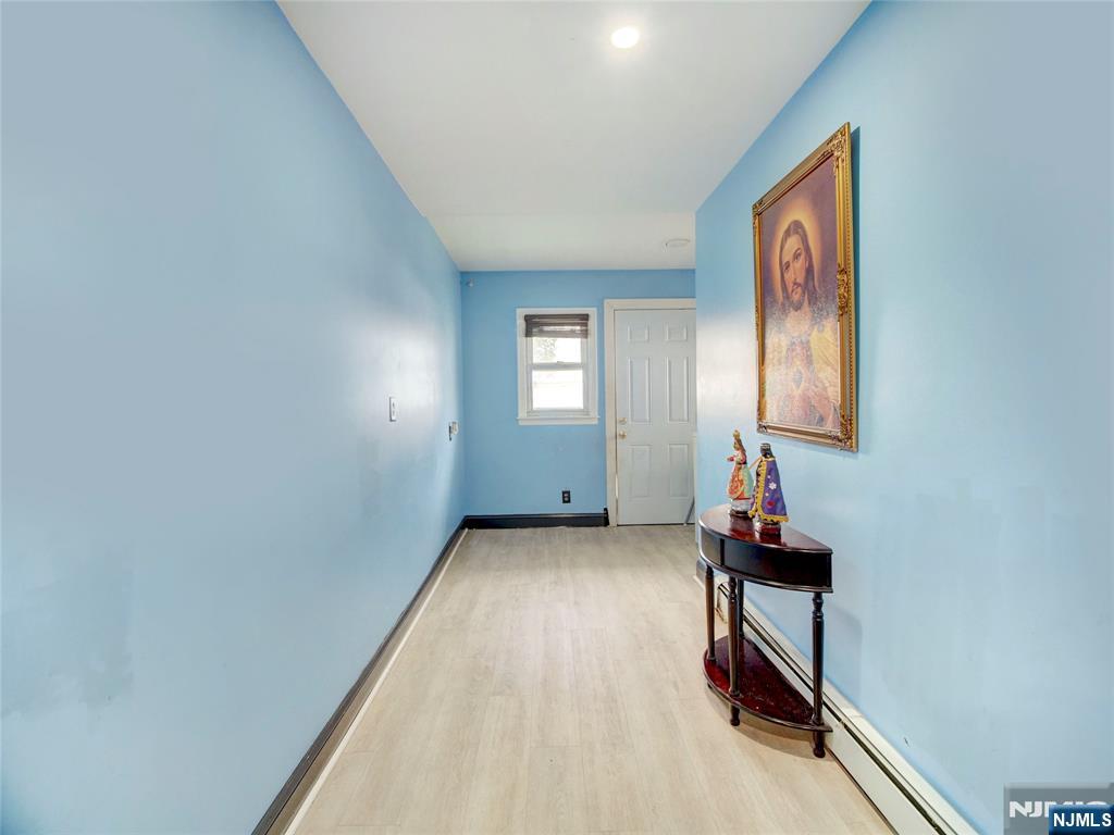 23 Foundry Street Newark, NJ 07105 - Photo 12 of 26