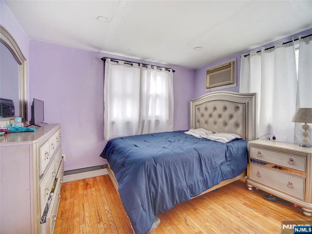 23 Foundry Street Newark, NJ 07105 - Photo 9 of 26