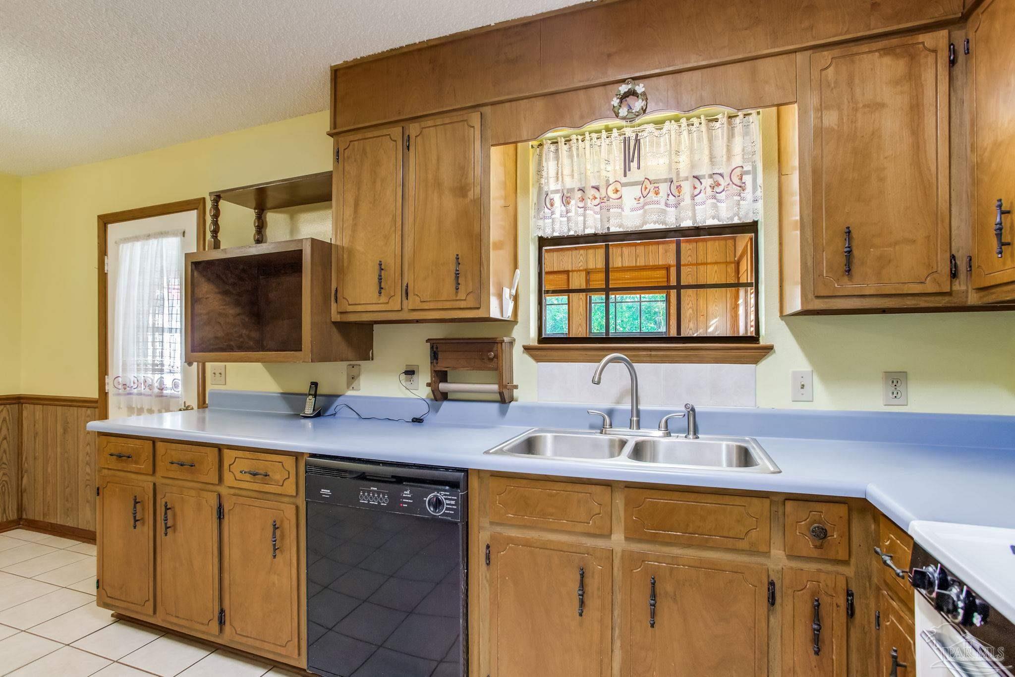 8424 Forge Place Pensacola, FL 32514 - Photo 13 of 43