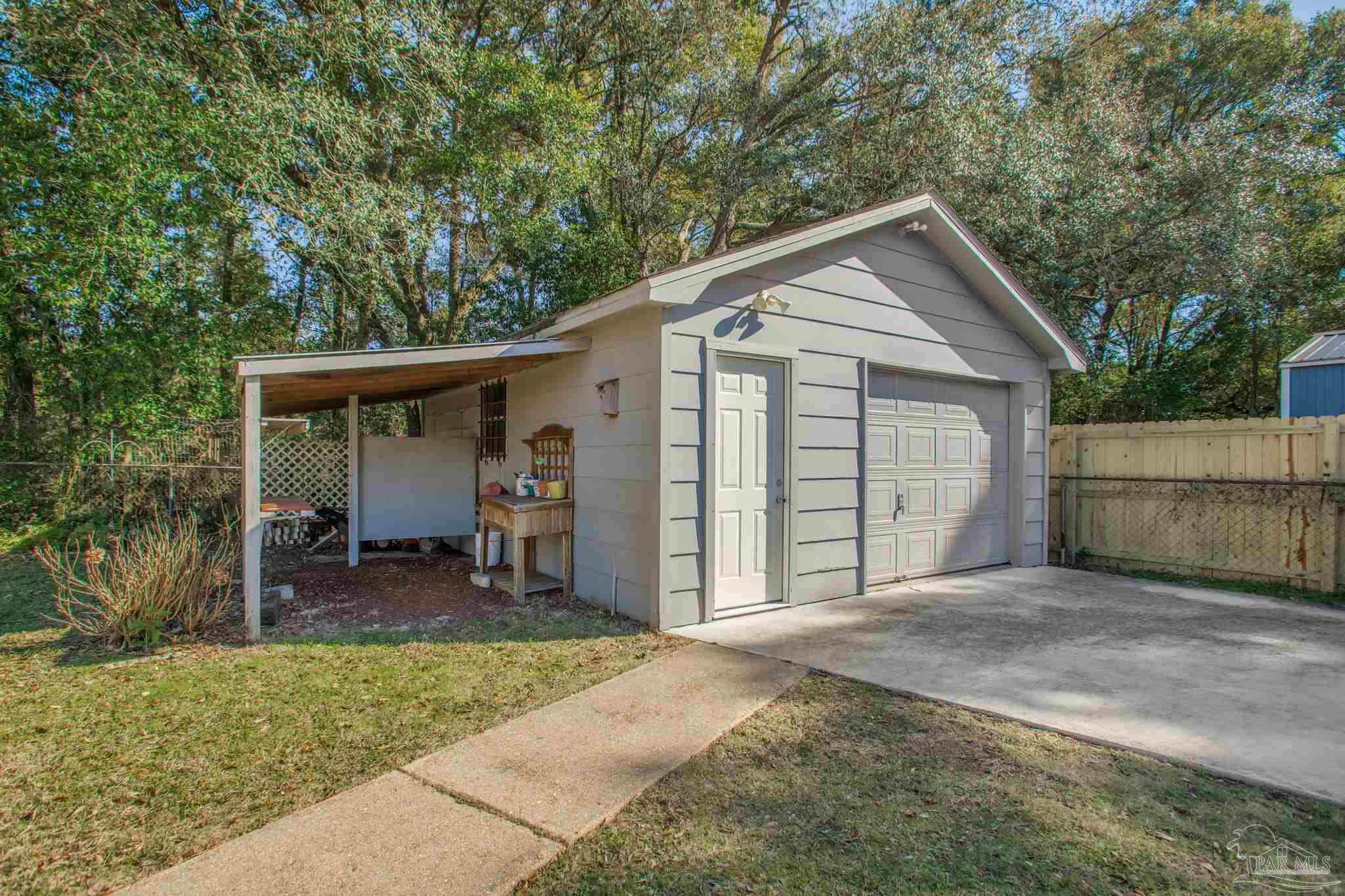 8424 Forge Place Pensacola, FL 32514 - Photo 36 of 43