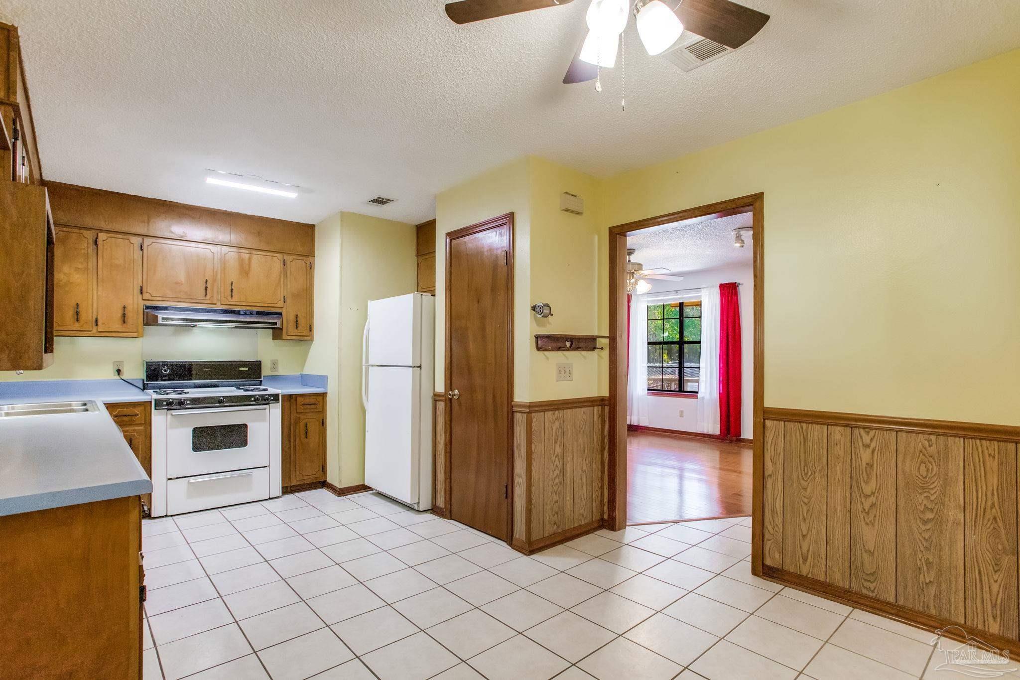 8424 Forge Place Pensacola, FL 32514 - Photo 10 of 43