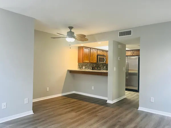 $1,100 | 3042 Sir Hamilton Circle, Unit 6, Titusville, FL 32780