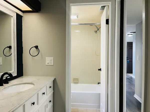 $1,100 | 3042 Sir Hamilton Circle, Unit 6, Titusville, FL 32780