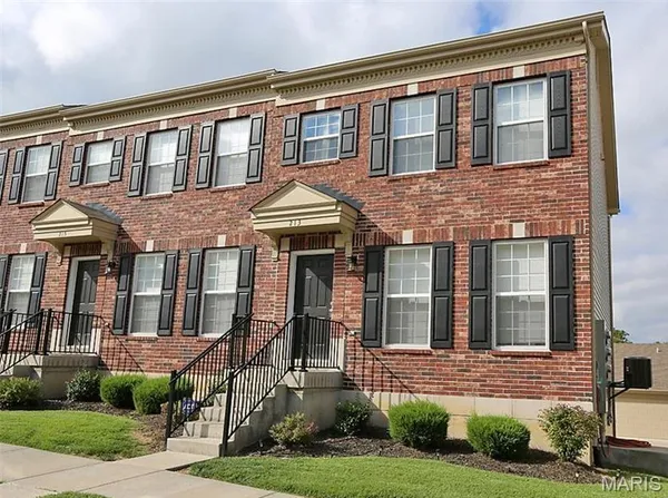 $235,000 | 213 Candice Way, St. Peters, MO 63376