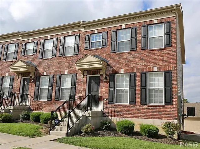 $235,000 | 213 Candice Way, St. Peters, MO 63376