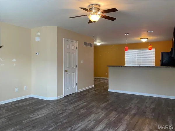 $235,000 | 213 Candice Way, St. Peters, MO 63376