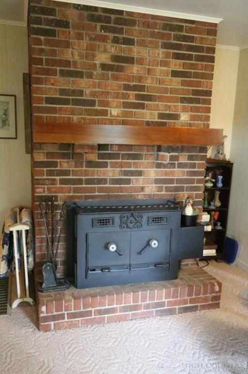 146 Bamboo Road Boone, NC 28607 - Photo 5 of 31 Gallery Image 5