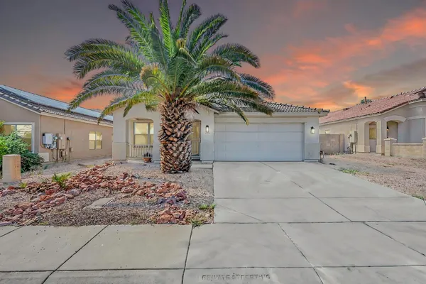 $2,800 | 1125 East Milada Drive, Phoenix, AZ 85042