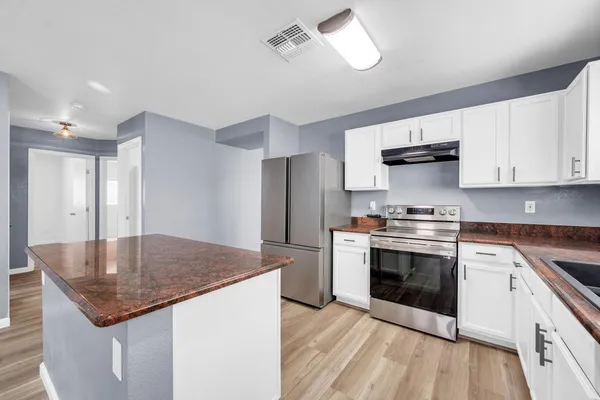 $2,800 | 1125 East Milada Drive, Phoenix, AZ 85042