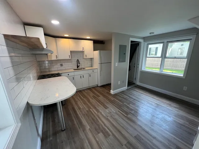 $1,450 | 10 Spring Street, Unit A, Dover, NH 03820