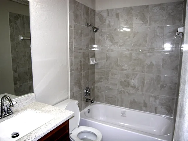 $1,375 | 21513 Coyote Trail, Unit B, Lago Vista, TX 78645