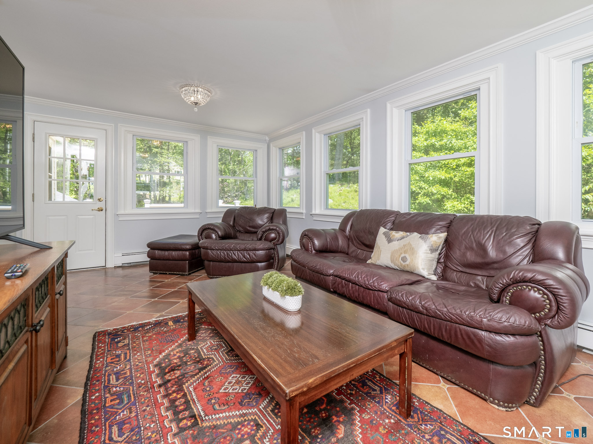 34 Powder Horn Hill Road Wilton, CT 06897 - Photo 9 of 24