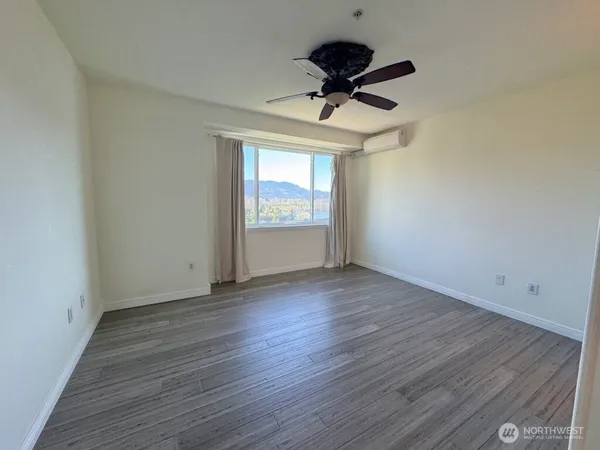 $3,300 | 21287 Southeast 42nd Lane, Issaquah, WA 98029