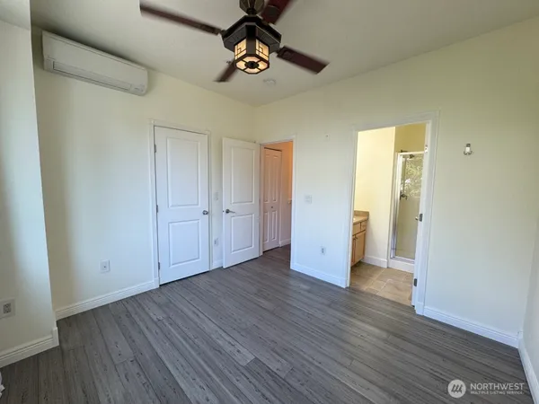 $3,300 | 21287 Southeast 42nd Lane, Issaquah, WA 98029
