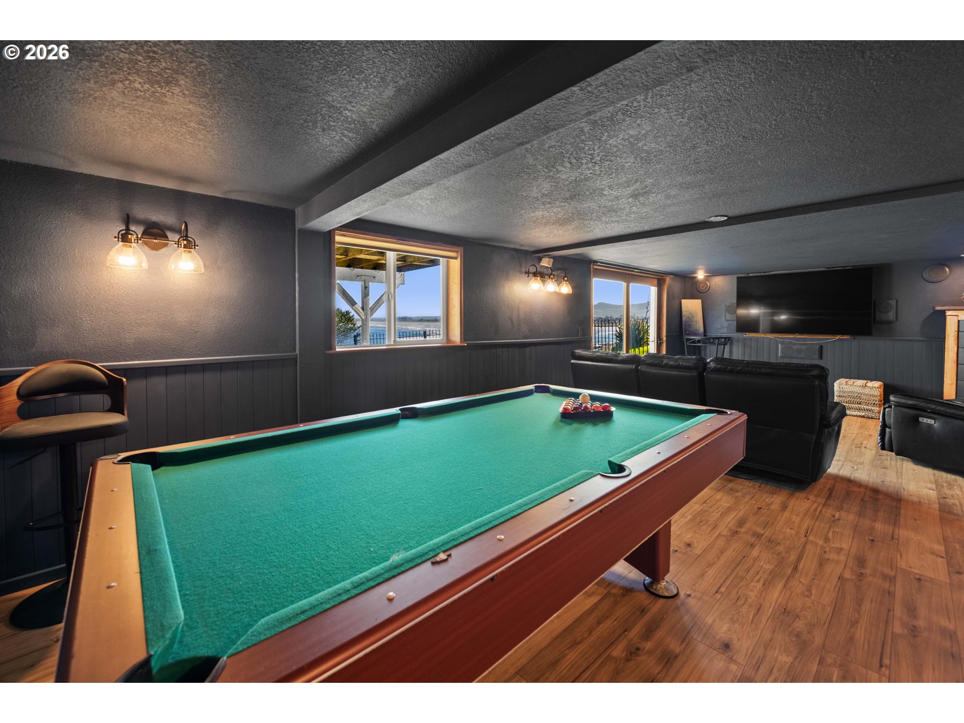 3232 Sunset Boulevard Seaside, OR 97138 - Photo 39 of 48 a room with pool table