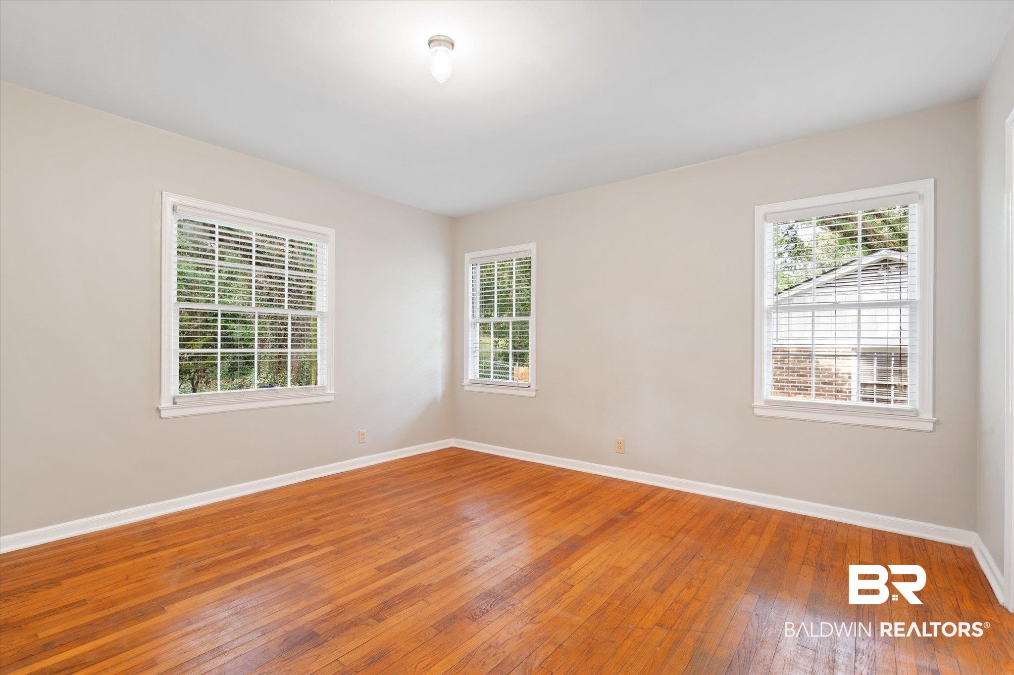 2013 Levert Drive North Mobile, AL 36607 - Photo 13 of 25