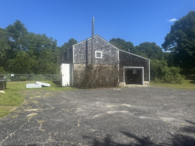 160 Westerly Bradford Road Westerly, RI 02891 - Photo 3 of 16 Gallery Image 3