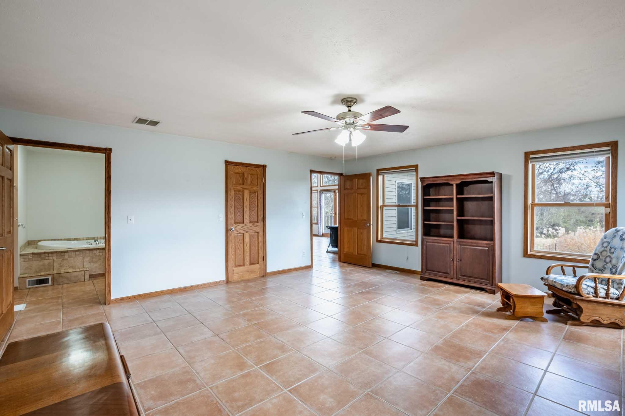 450 Clark School Road De Soto, IL 62924 - Photo 14 of 48