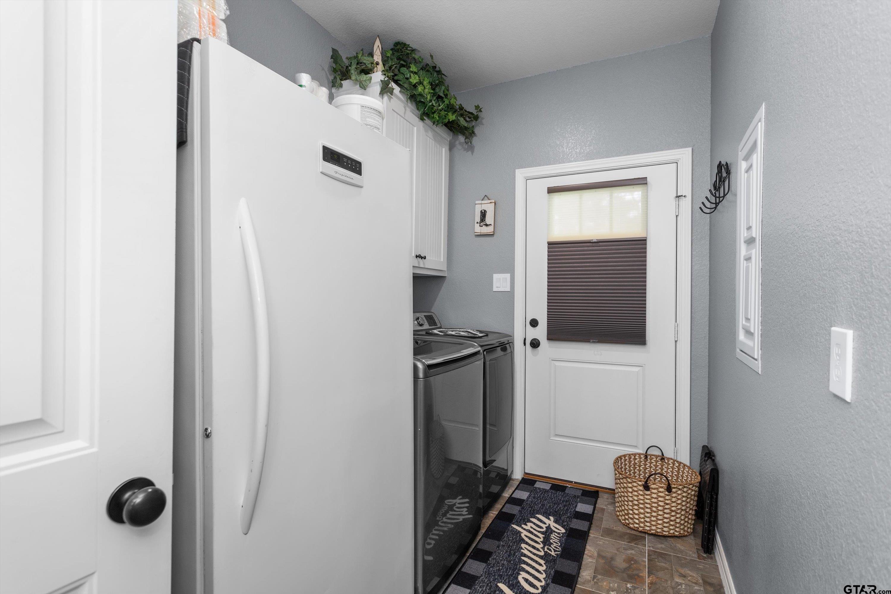 297 Hilltop Road Crockett, TX 75835 - Photo 20 of 33