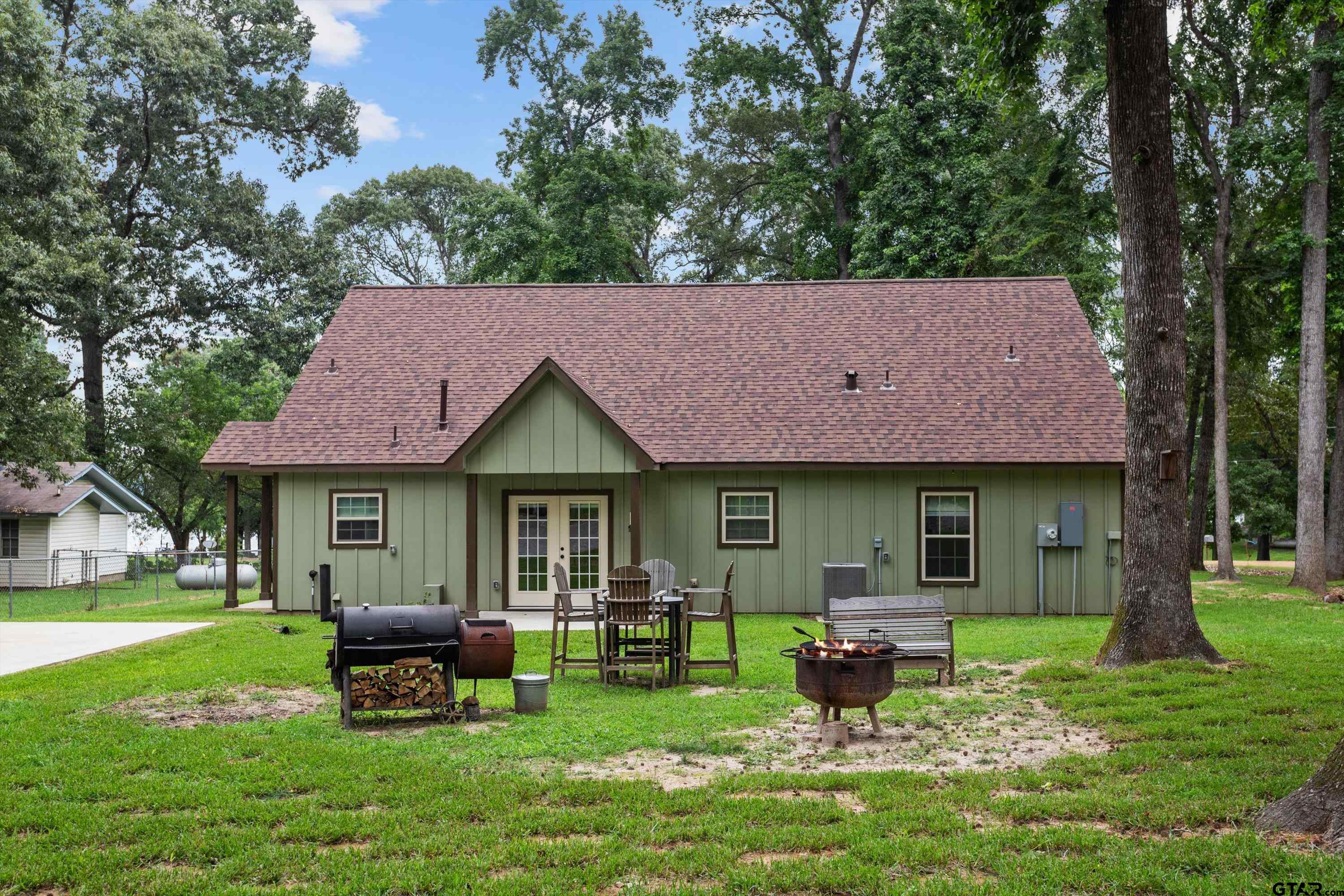 297 Hilltop Road Crockett, TX 75835 - Photo 22 of 33