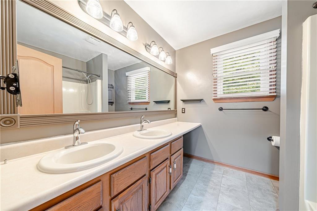 3240 Ridgeway Road Greensburg, PA 15601 - Photo 19 of 36 Gallery Image 19