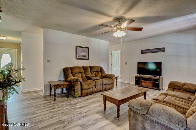 208 Jones Street Holly Ridge, NC 28445 - Photo 27 of 35 208 Jones St Holly Ridge NC-small-013-01